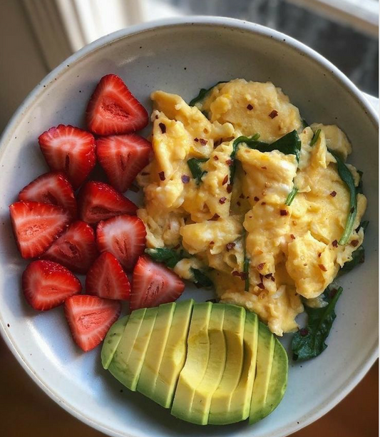 What Coach Rachel eats in a day to grow her glutes